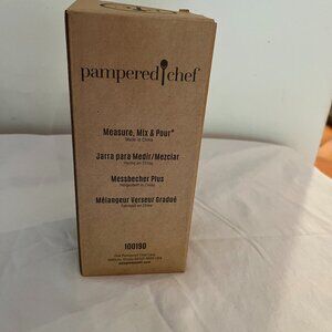 Pampered Chef Measure, Mix and Pour-100190